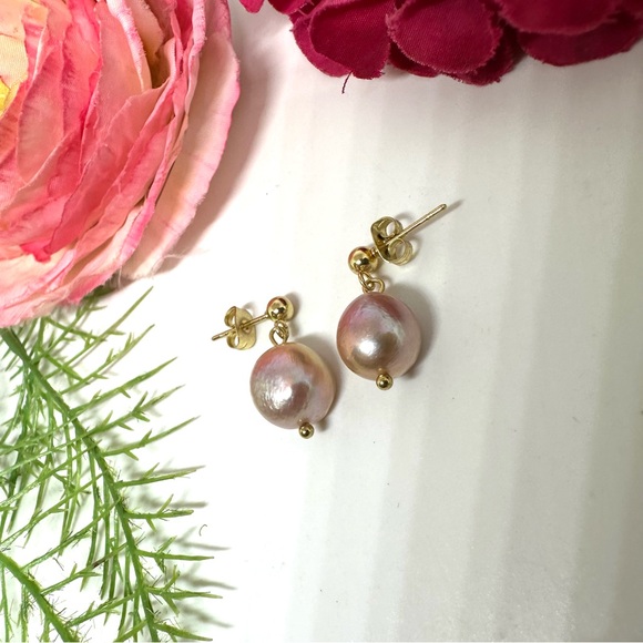 NEW⚜️Freshwater Baroque Pink Pearl Earrings - Picture 3 of 6